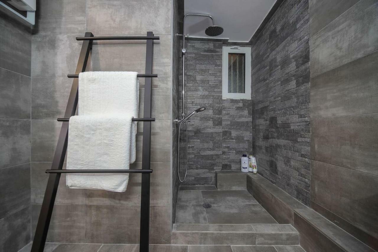 Charming Apartment Near Panathenaic Stadium Athens Exterior photo